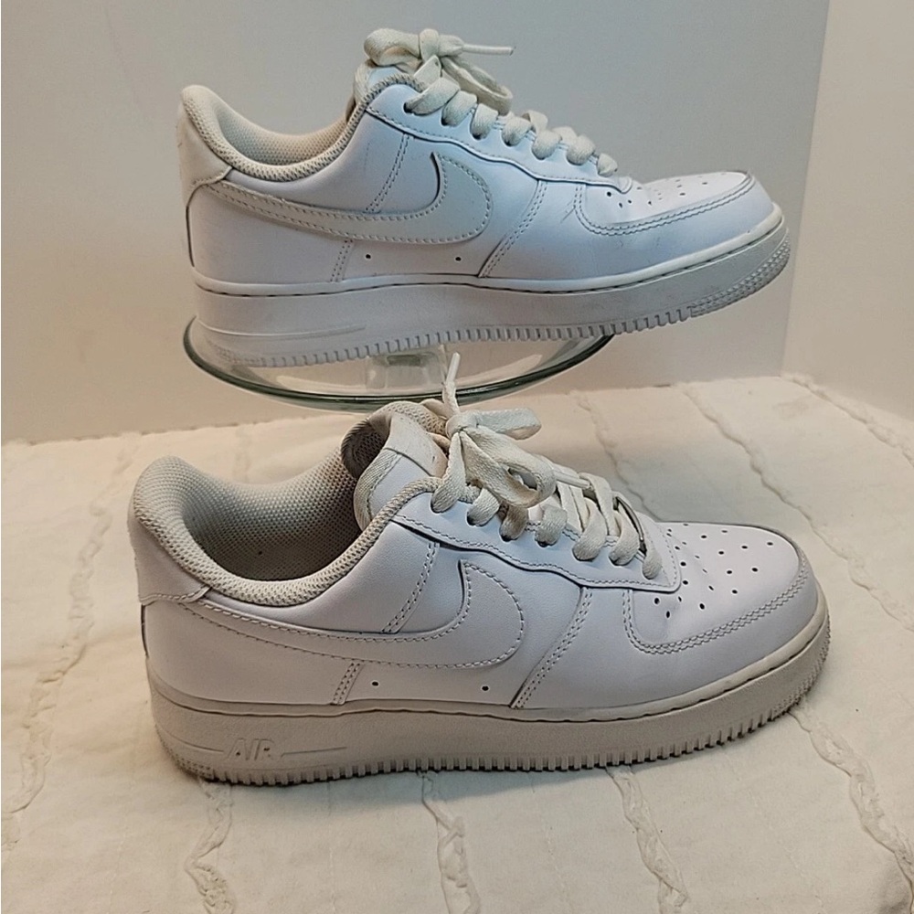 Nikeโ Air Force 1 Low Sneakers Women's Size 7.5 DD8959-100 White Shoes